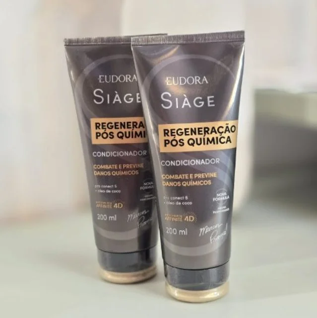 Duas embalagens do Condicionador Siàge Expert Regeneração Pós Química 200ml