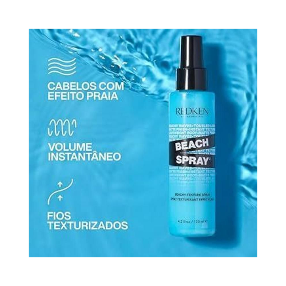 Frasco azul translúcido do spray texturizante Redken com fundo aquático